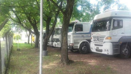 AF1QipOT538H4dxU9hvSzaKj97UmJ7vQK Ir8TJF4aRGw426 h240 k no